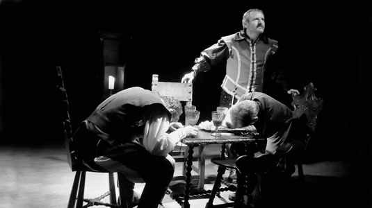 La sombra de doña Inés | Maynake Teatro